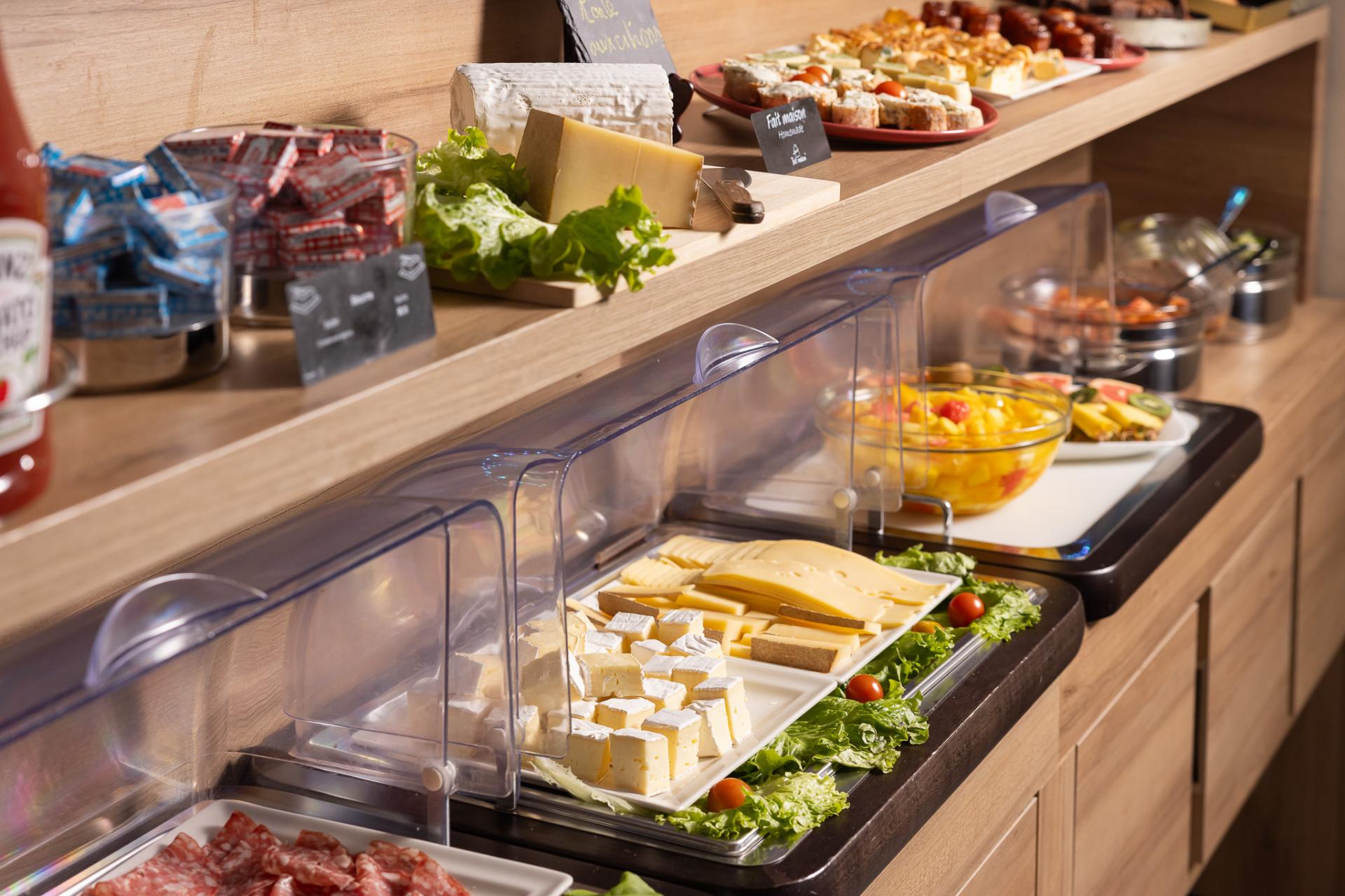 PETIT-D&Eacute;JEUNER