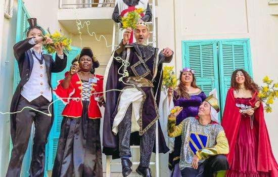 Hôtel Locarno: front row seats for the Nice Carnival