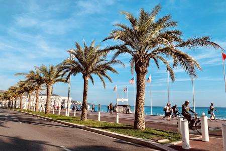 The top spots to enjoy a walk along the sea in Nice