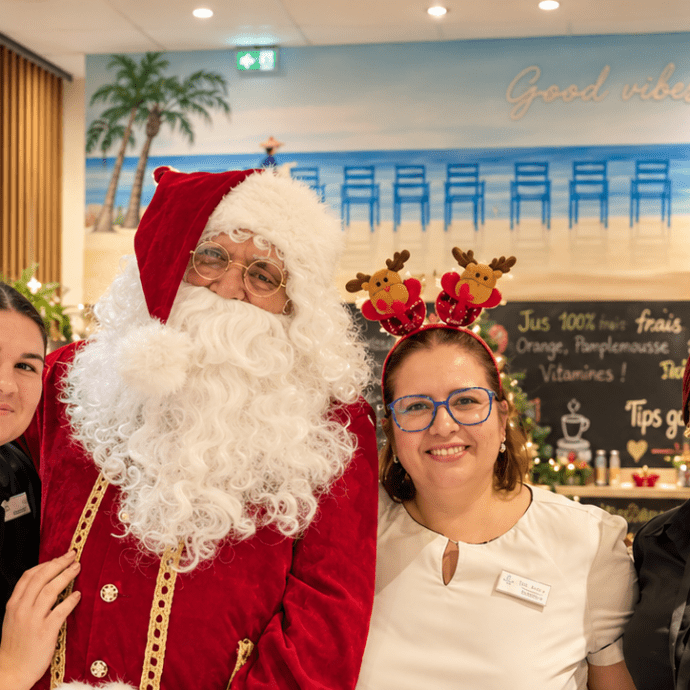 Family Christmas in Nice: Activities, Top Tips & the Perfect Stay at Hotel Locarno
