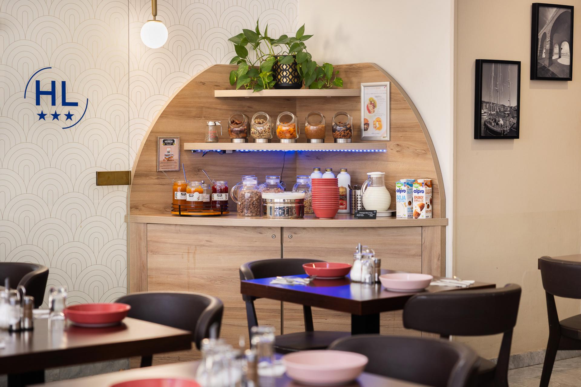 PETIT-D&Eacute;JEUNER