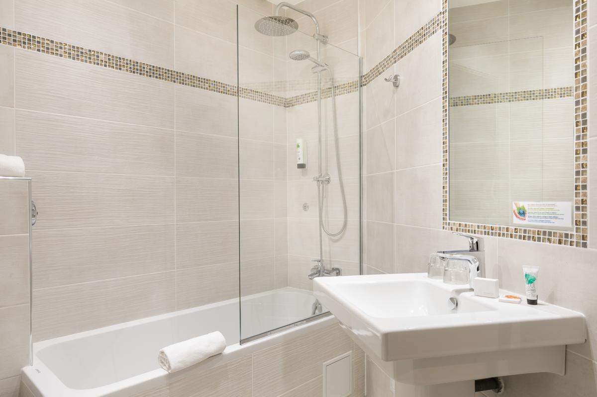 Hôtel Locarno Nice - Chambre