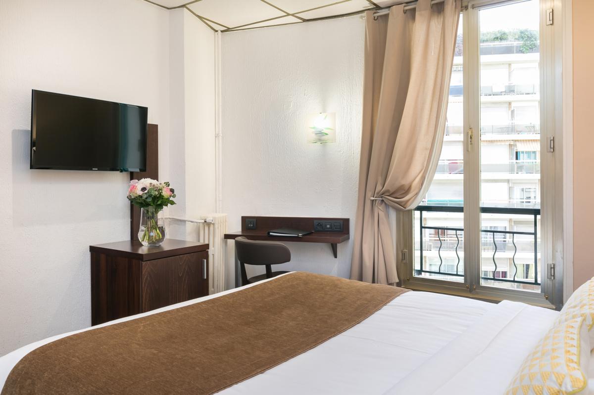 Hôtel Locarno Nice - Chambre